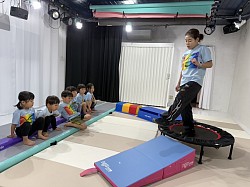英語& Gymnastics
